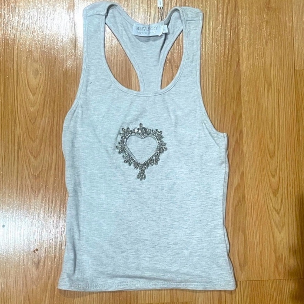 Rhinestone Embellished Heart Keyhole Tank Top - Picture 2 of 4